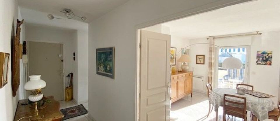 Apartment 4 rooms of 117 m² in Saint-Raphaël (83700)