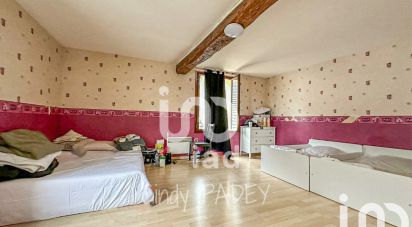Town house 5 rooms of 110 m² in Nanteuil-lès-Meaux (77100)
