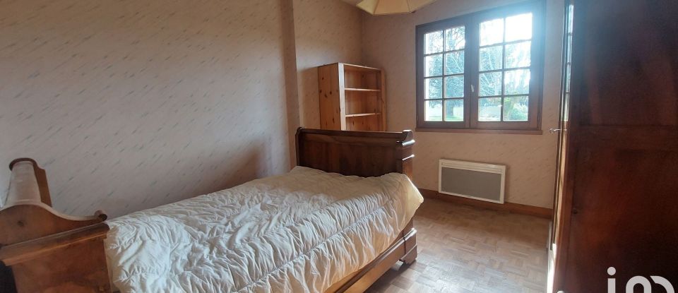 House 4 rooms of 99 m² in Saint-Magne-de-Castillon (33350)