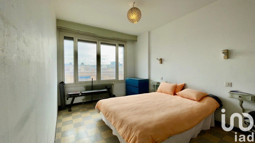 Apartment 4 rooms of 72 m² in Marseille (13005)