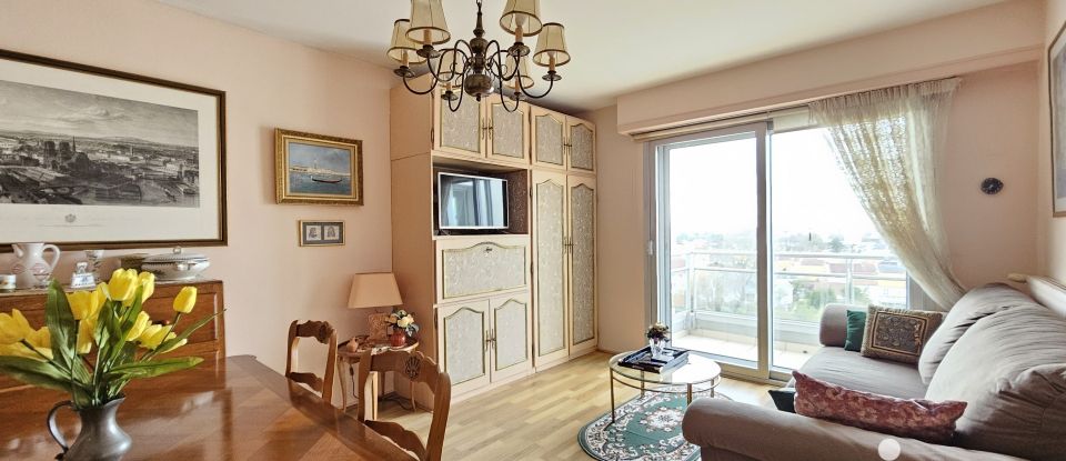 Apartment 3 rooms of 69 m² in - (44700)