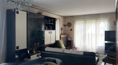 House 5 rooms of 98 m² in Châteauroux (36000)