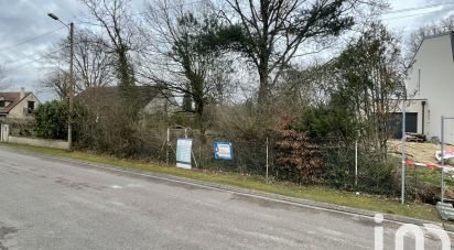Land of 825 m² in Bois-le-Roi (77590)