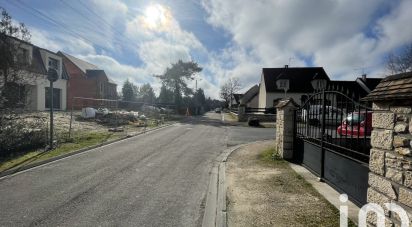 Land of 825 m² in Bois-le-Roi (77590)