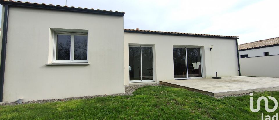 House 4 rooms of 94 m² in Talmont-Saint-Hilaire (85440)