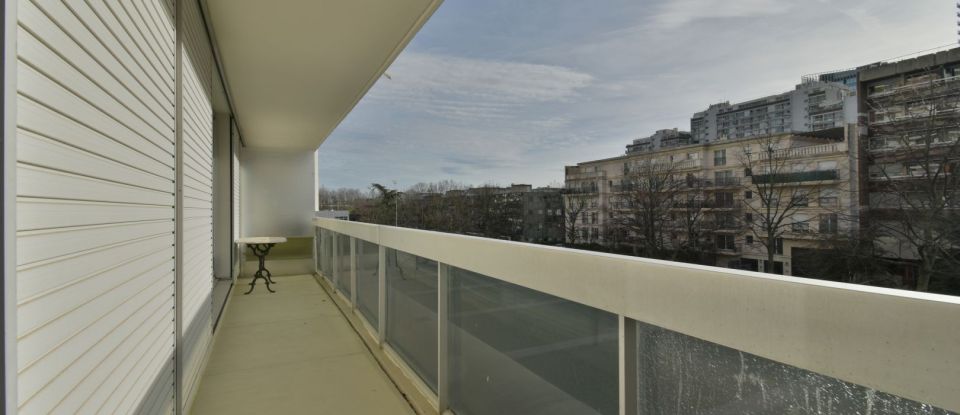 Appartement 5 pièces de 92 m² à Puteaux (92800)