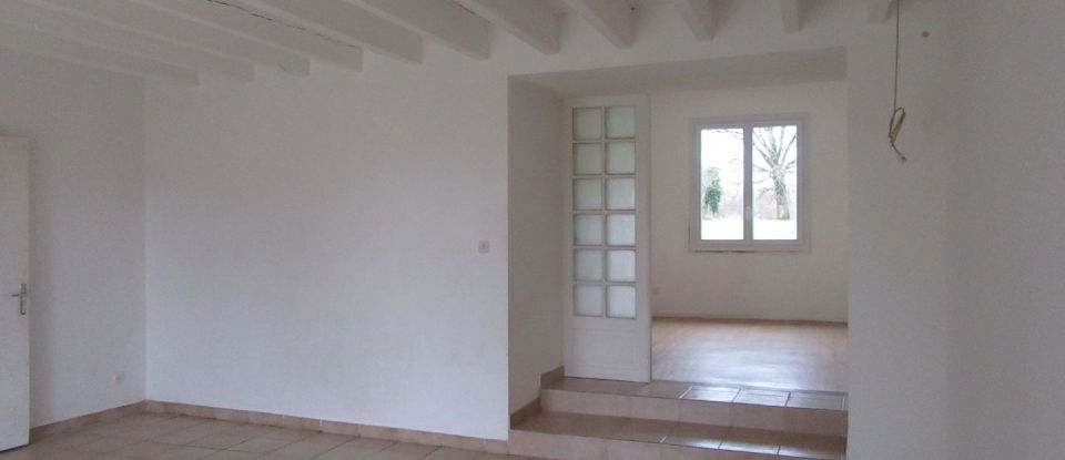 House 5 rooms of 106 m² in Courlay (79440)