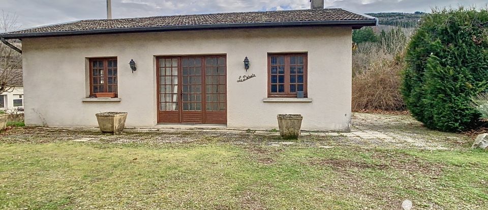 Maison traditionnelle 7 pièces de 171 m² à Villevocance (07690)