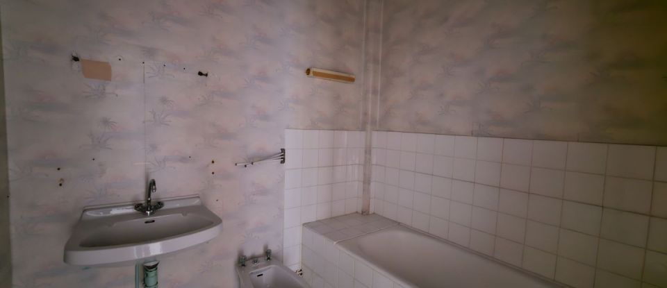 Apartment 4 rooms of 80 m² in Limoges (87100)
