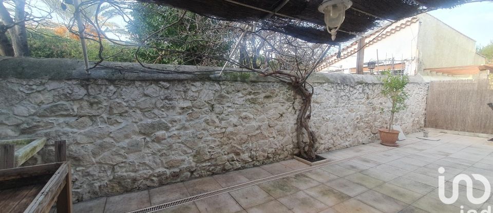 Village house 5 rooms of 104 m² in Marseille (13013)