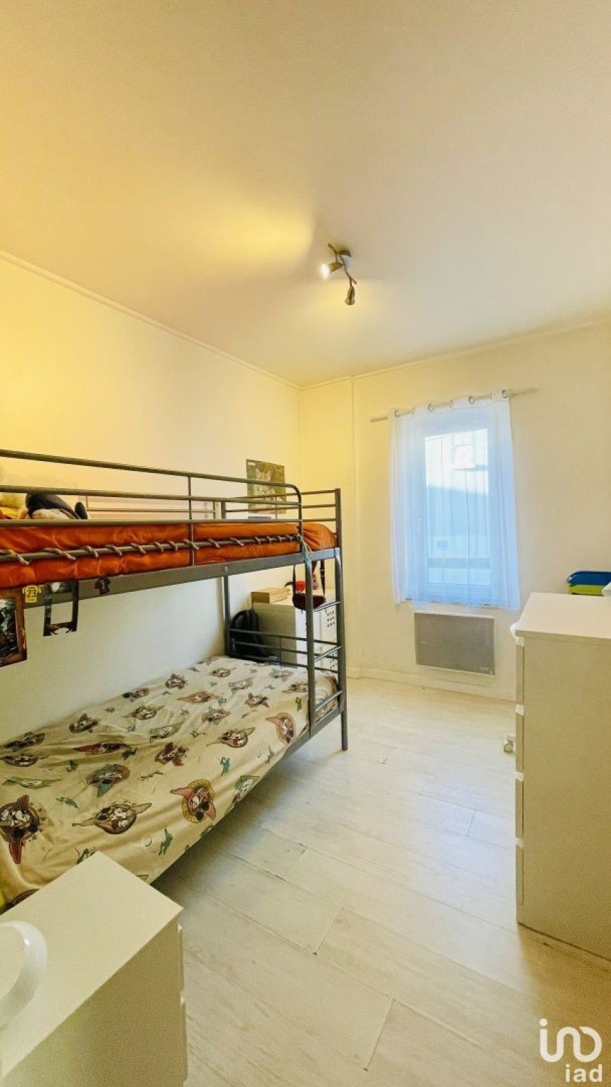 Appartement 4 pièces de 67 m² à La Londe-les-Maures (83250)