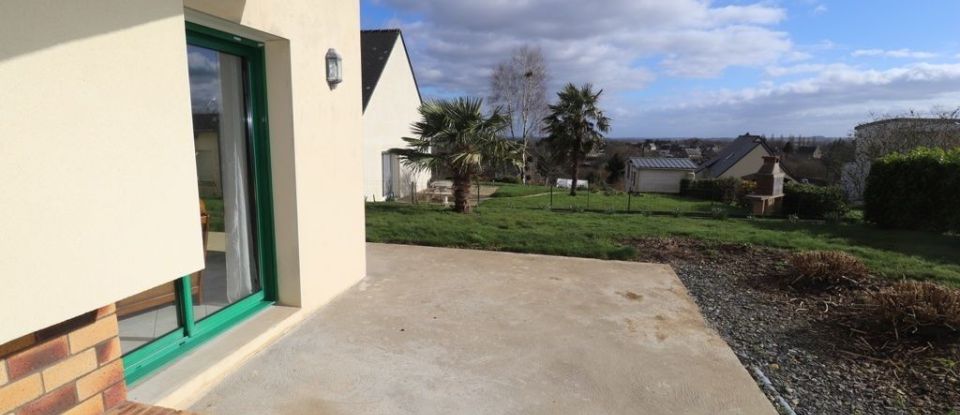 House 7 rooms of 129 m² in Le Mené (22330)