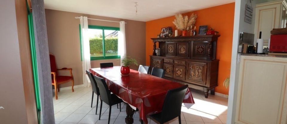 House 7 rooms of 129 m² in Le Mené (22330)