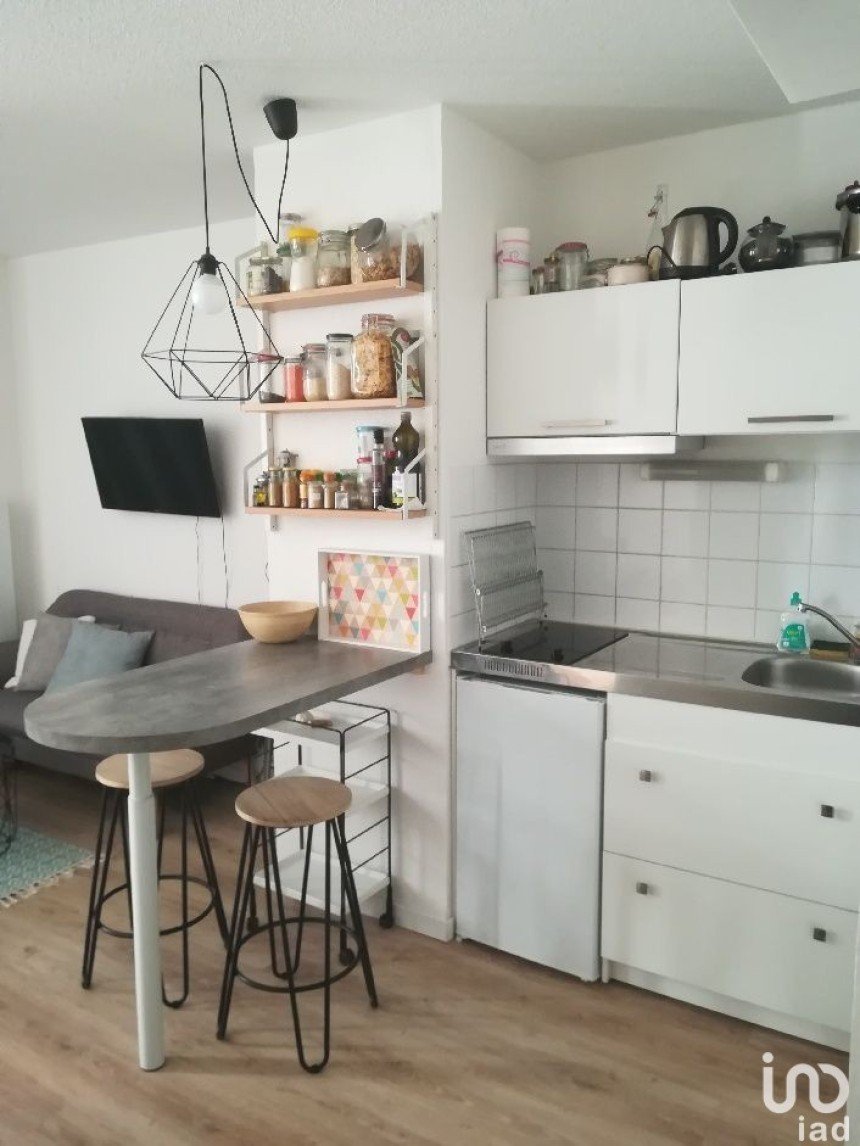 Appartement 1 pièce de 20 m² à Toulon (83000)