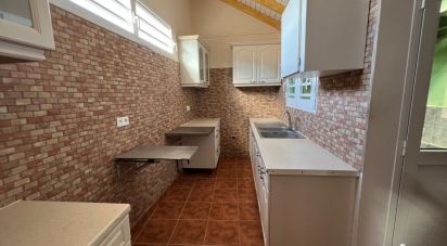 House 3 rooms of 85 m² in Basse-Terre (97100)
