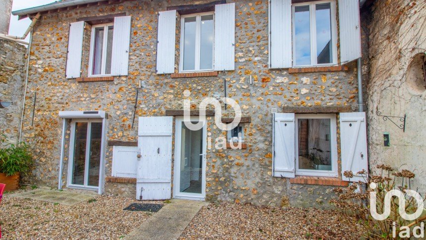 Village house 4 rooms of 75 m² in Lainville-en-Vexin (78440)
