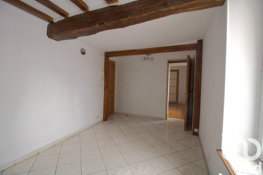 Apartment 2 rooms of 28 m² in Cernay-la-Ville (78720)