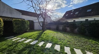 House 6 rooms of 109 m² in Drancy (93700)