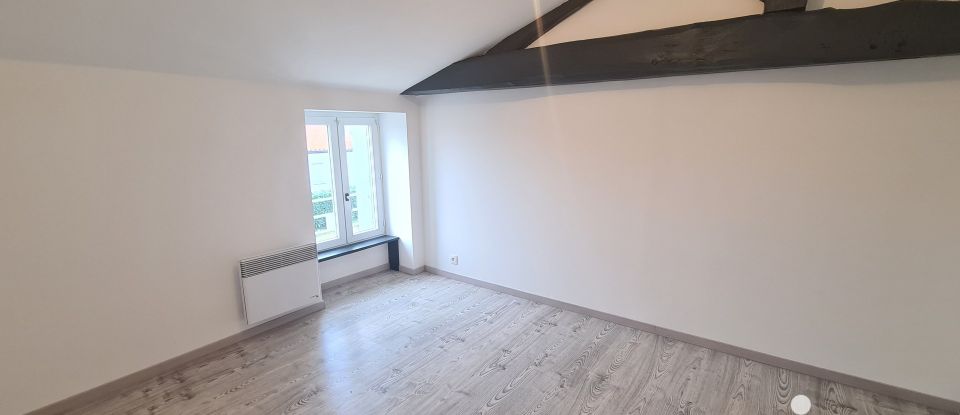 House 3 rooms of 87 m² in Les Brouzils (85260)