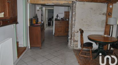 House 5 rooms of 169 m² in Parthenay (79200)