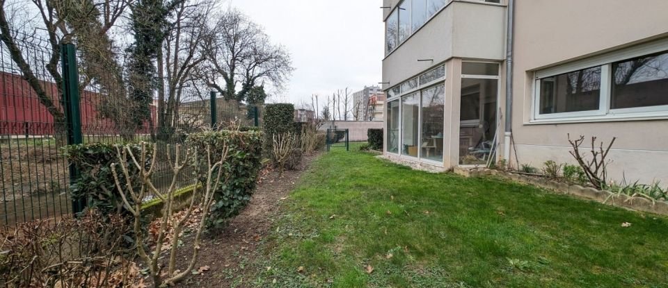 Appartement 5 pièces de 105 m² à Bourg-en-Bresse (01000)