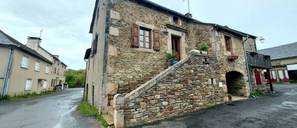 House 4 rooms of 130 m² in Ségur (12290)