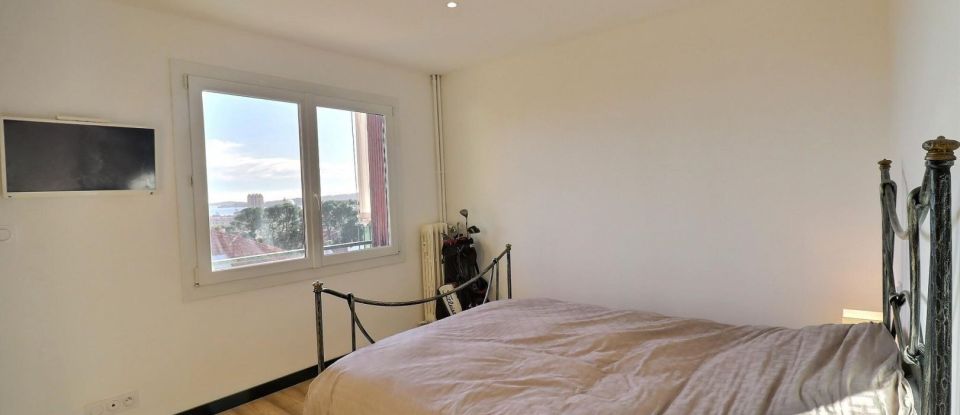 Apartment 3 rooms of 61 m² in Toulon (83000)