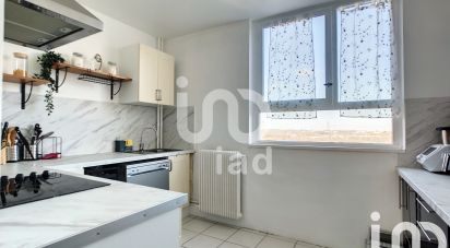 Apartment 3 rooms of 68 m² in Ris-Orangis (91130)