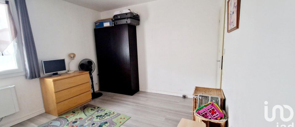 House 4 rooms of 107 m² in Andrézieux-Bouthéon (42160)