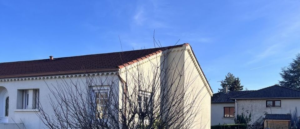 Maison 4 pièces de 80 m² à Sorbiers (42290)