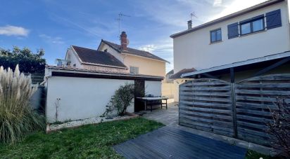 House 5 rooms of 115 m² in Drancy (93700)