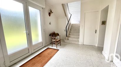 Maison 6 pièces de 187 m² à Roquefort (40120)