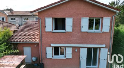 Maison traditionnelle 6 pièces de 141 m² à Villars-les-Dombes (01330)