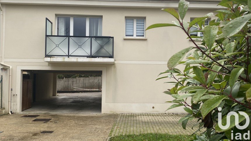 Duplex 4 rooms of 87 m² in Claye-Souilly (77410)