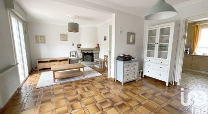 Traditional house 8 rooms of 131 m² in Saint-Étienne-du-Gué-de-l'Isle (22210)