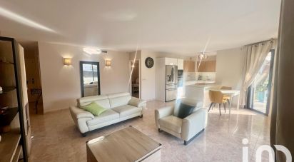 Appartement 5 pièces de 95 m² à Sanary-sur-Mer (83110)