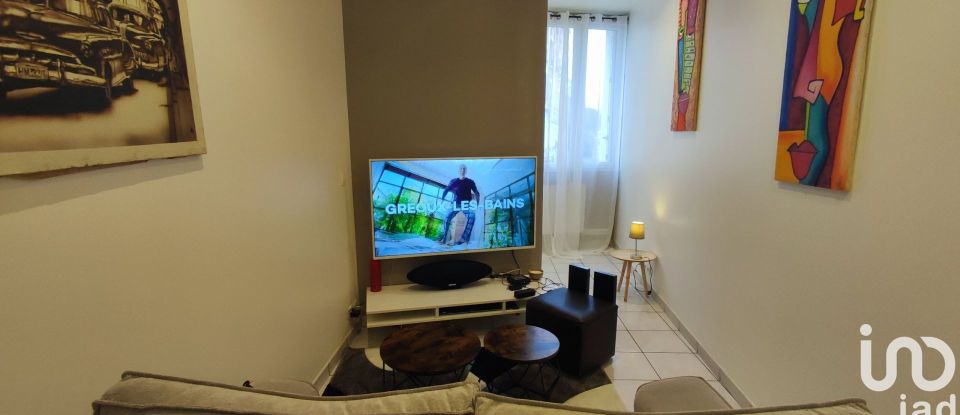House 4 rooms of 74 m² in Courbevoie (92400)