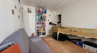 Apartment 2 rooms of 34 m² in Versailles (78000)