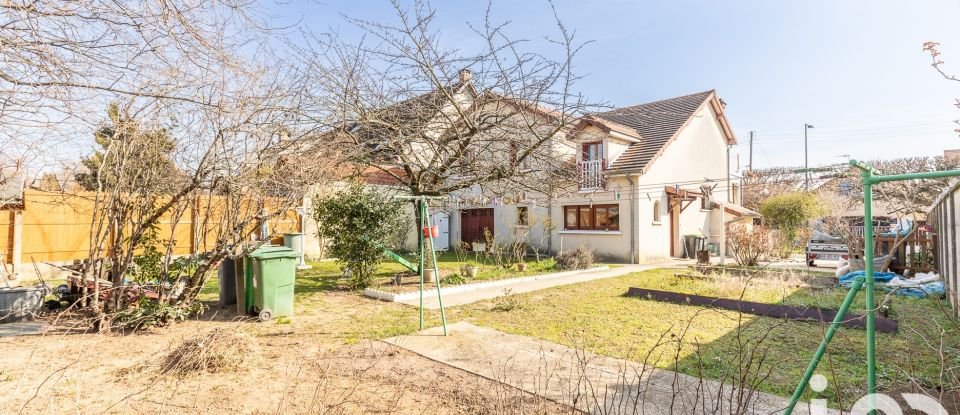 Maison traditionnelle 8 pièces de 186 m² à Savigny-sur-Orge (91600)