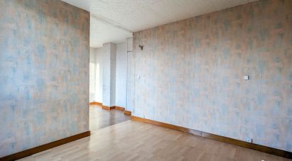Apartment 4 rooms of 77 m² in Bois-d'Arcy (78390)