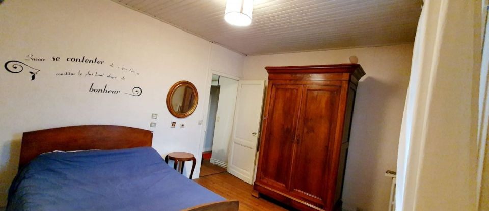 House 5 rooms of 135 m² in Castillon-la-Bataille (33350)