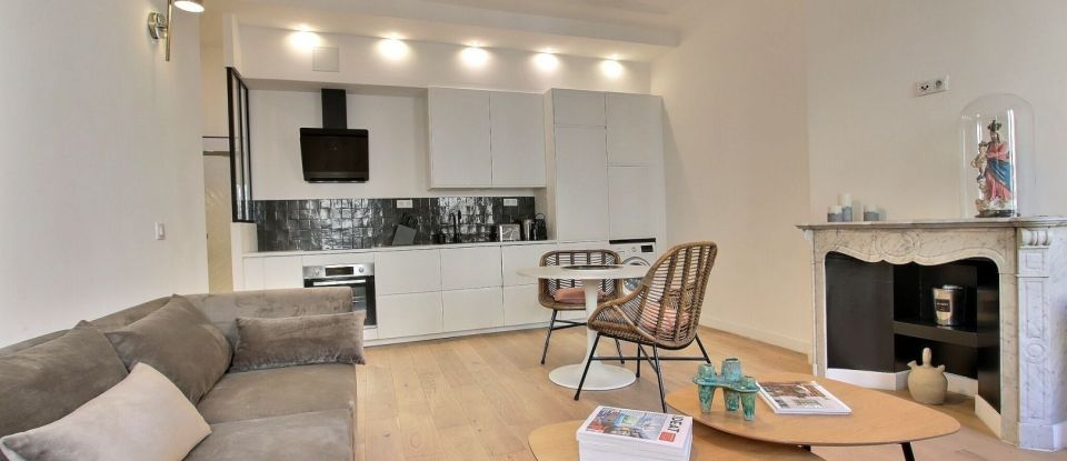 Apartment 3 rooms of 53 m² in Marseille (13007)