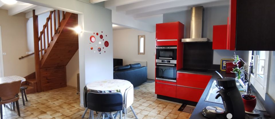 Maison 5 pièces de 126 m² à Capoulet-et-Junac (09400)