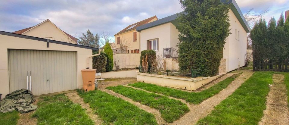 House 4 rooms of 50 m² in Les Mureaux (78130)