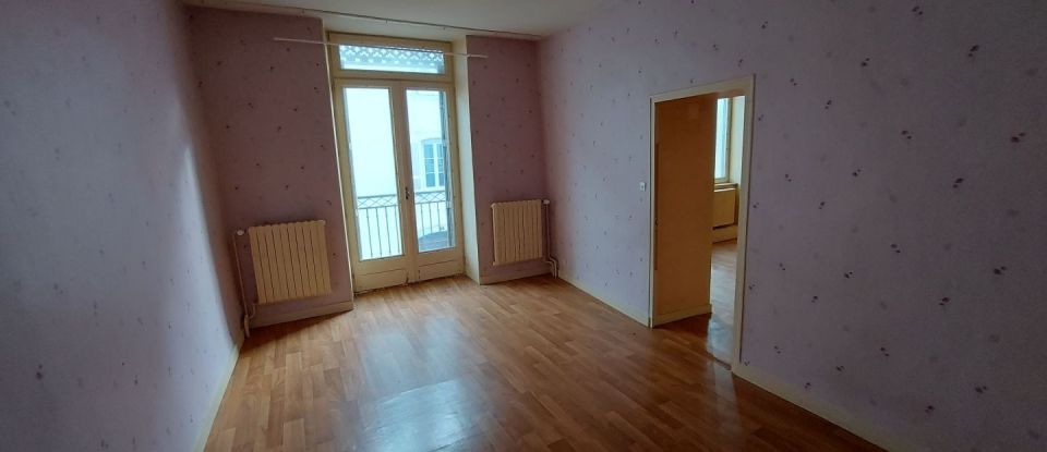 Appartement 4 pièces de 95 m² à Orgelet (39270)