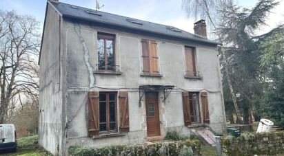 House 6 rooms of 135 m² in Saint-Sulpice-les-Feuilles (87160)