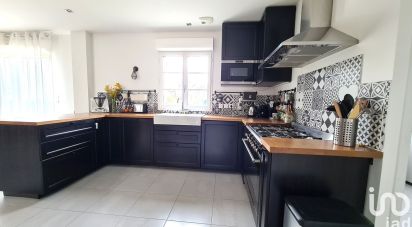 House 6 rooms of 122 m² in Chauvry (95560)