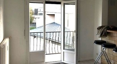 Apartment 1 room of 28 m² in Reims (51100)
