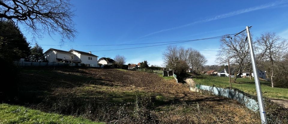 Land of 1,736 m² in Serres-Castet (64121)