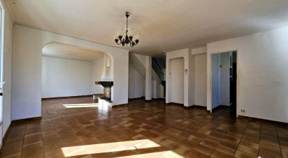 House 7 rooms of 130 m² in Le Pradet (83220)